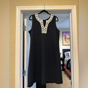 NWT: Navy blue and white crochet shift dress size XL